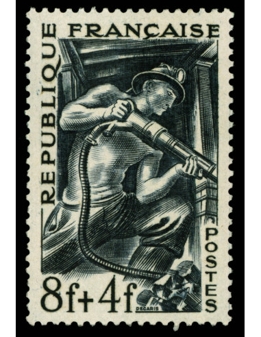 France 825