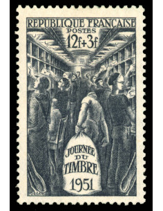 France 879