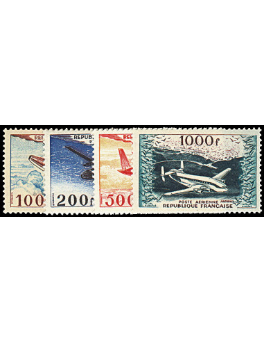 Poste Aérienne 30/33